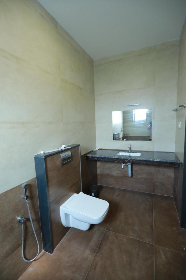 Hotel Ashok Palace Karūr Zewnętrze zdjęcie