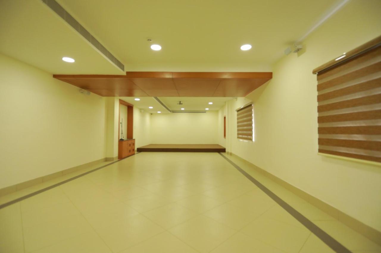 Hotel Ashok Palace Karūr Zewnętrze zdjęcie
